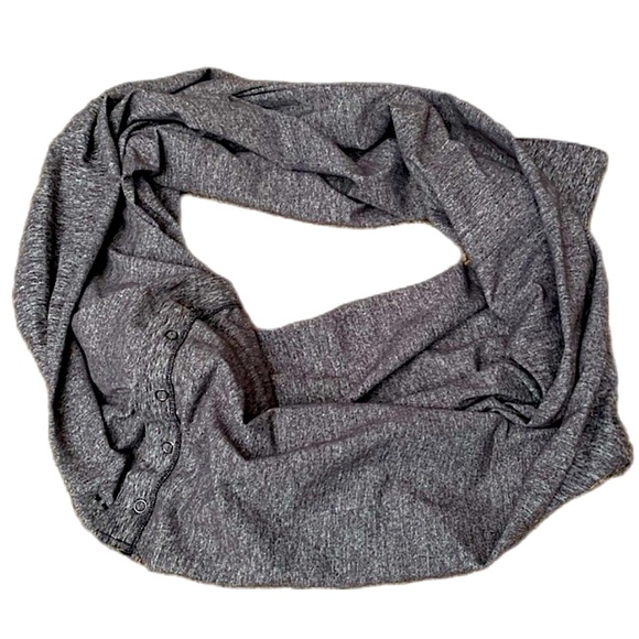 dark grey Lululemon vinyasa scarf | cozy & versatile rulu style - Picture 1 of 11